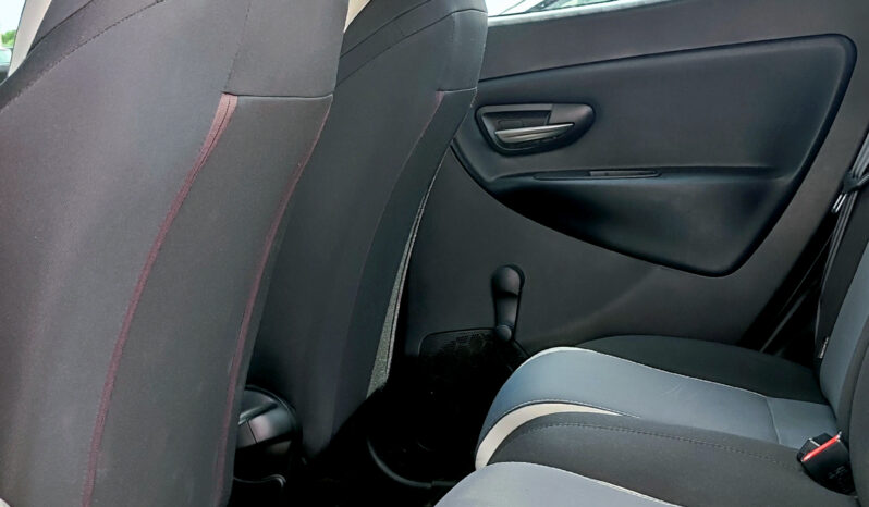 Lancia Ypsilon gpl completo