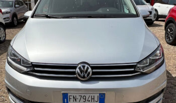 VW Touran completo