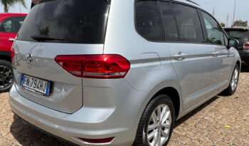 VW Touran completo