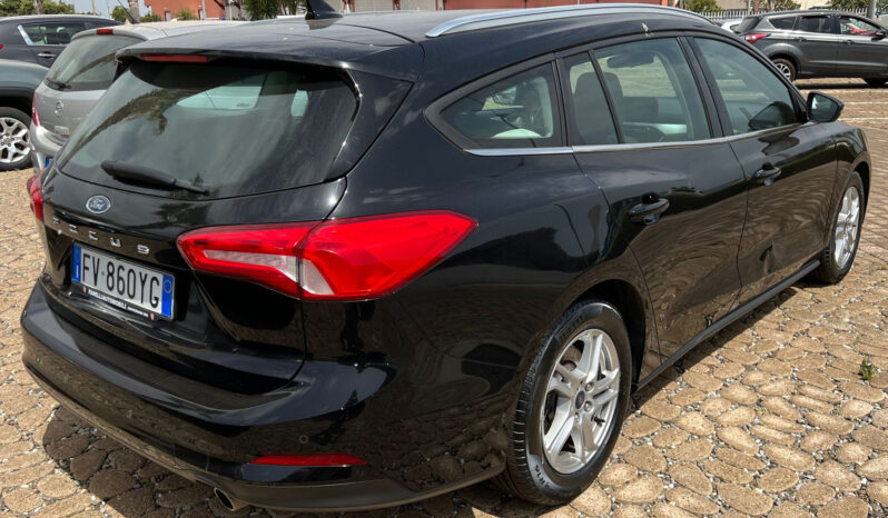 Ford Focus Titanium completo