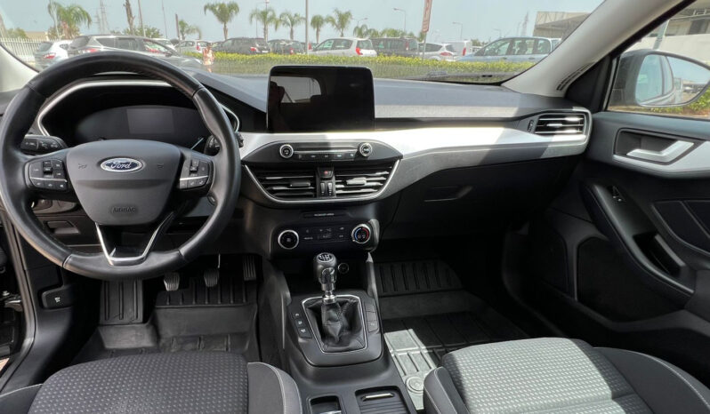 Ford Focus Titanium completo