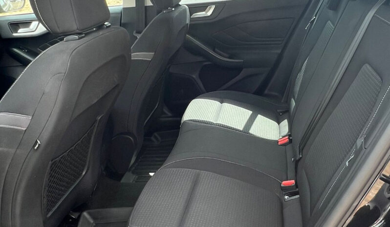 Ford Focus Titanium completo