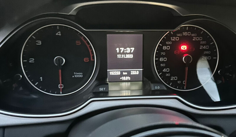 Audi A4 S-Line completo